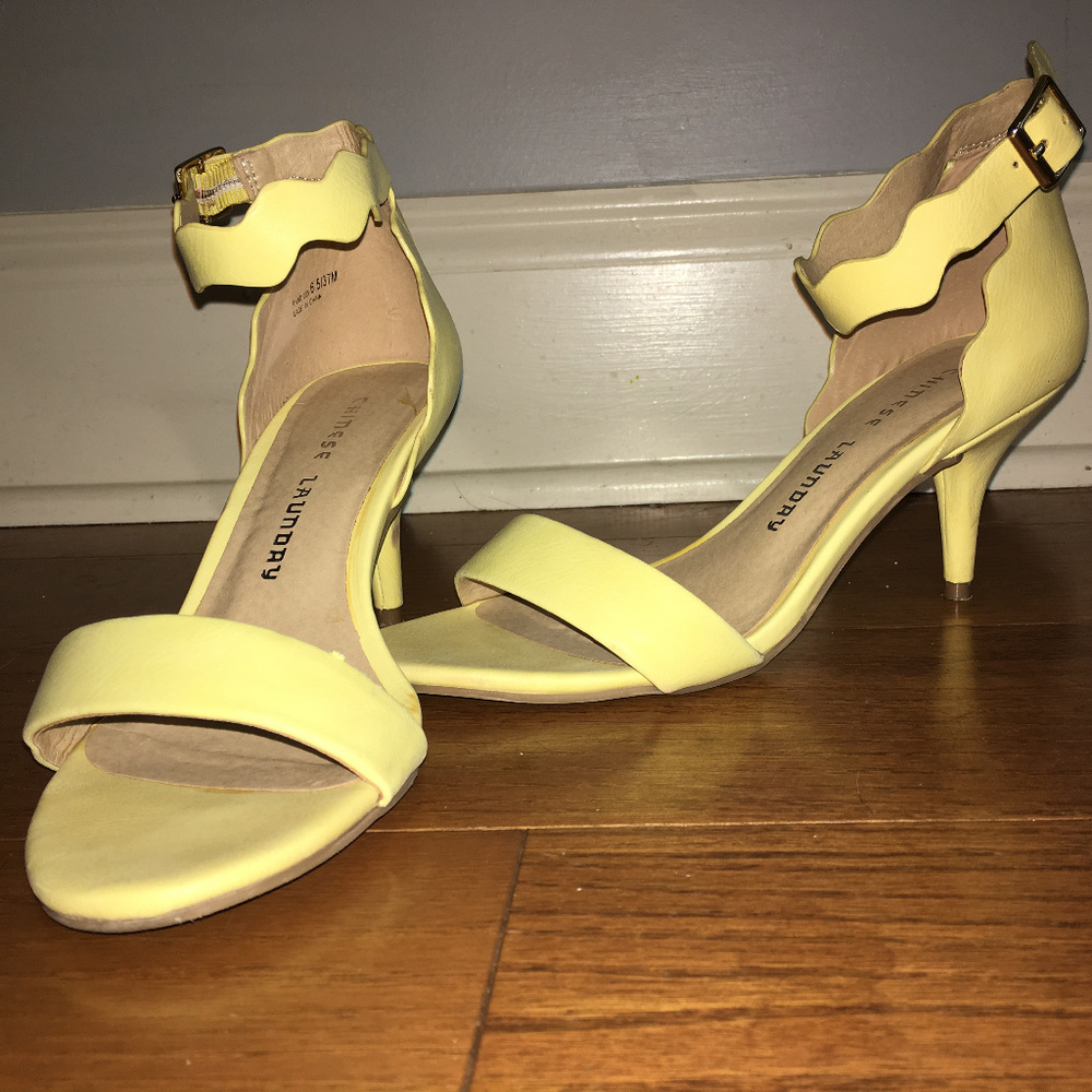 Chinese Laundry Yellow Heels - Picture 1 of 2